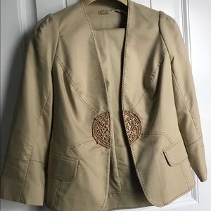 Excellent condition size 4 Max Studio suit